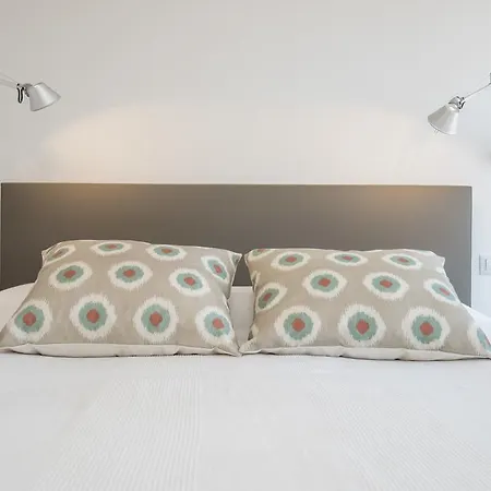 Linaje In By Solaga Homes Apartment *